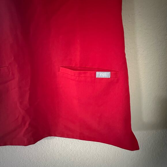 Figs | Size XS Casma Red Scrub Top Nursing Medical Doctor Healthcare Uniform - Picture 9 of 16